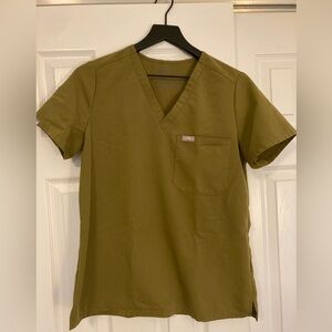 Figs Martini Olive 🍸🫒 Caterina Scrub top S